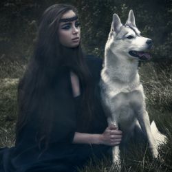 <i>Model: Fie-Cornelia<br>MUA: Maili Hufsey<br>Stor tak til Martin Thomsen fordi vi måtte låne hans hund "Karu".</i><br>